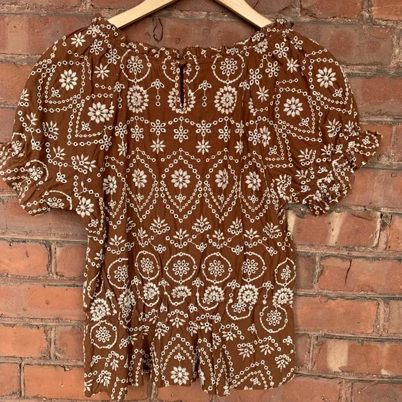 E & M Peplum Top - Picture 5 of 5